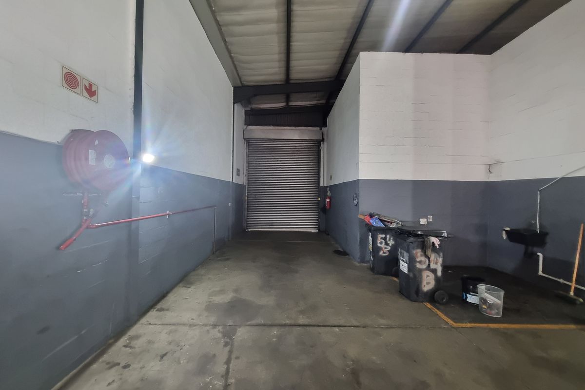 340m2 Industrial Factory Warehouse To Let in Brackenfell Industrial @ R27 200.00 excluding VAT - Photo 3