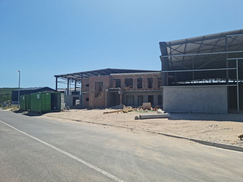 Brand New 1930m2 Industrial Warehouse To Let in Firgrove , Somerset West - Photo 10