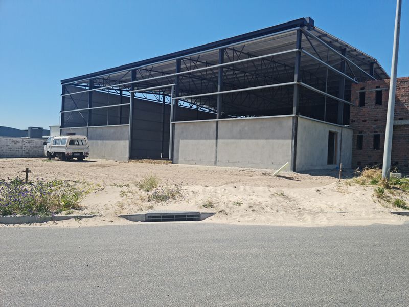 Brand New 1930m2 Industrial Warehouse To Let in Firgrove , Somerset West - Photo 4