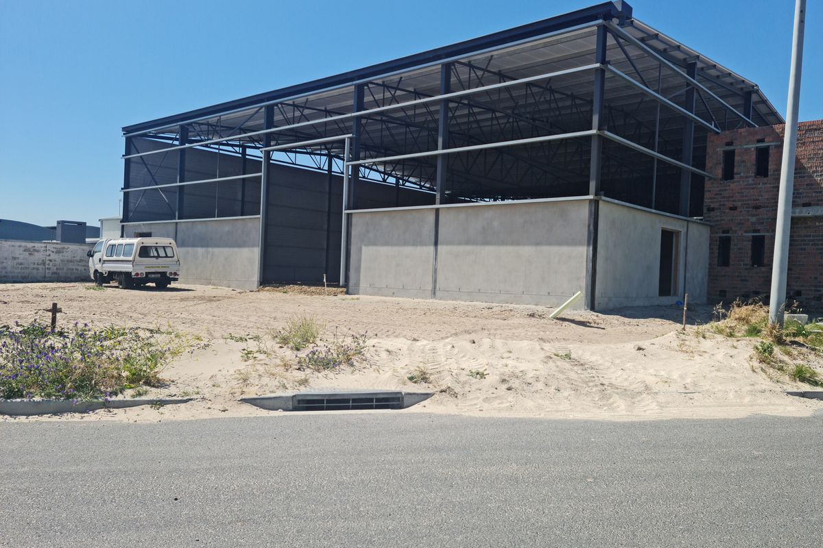 Brand New 1930m2 Industrial Warehouse To Let in Firgrove , Somerset West - Photo 4