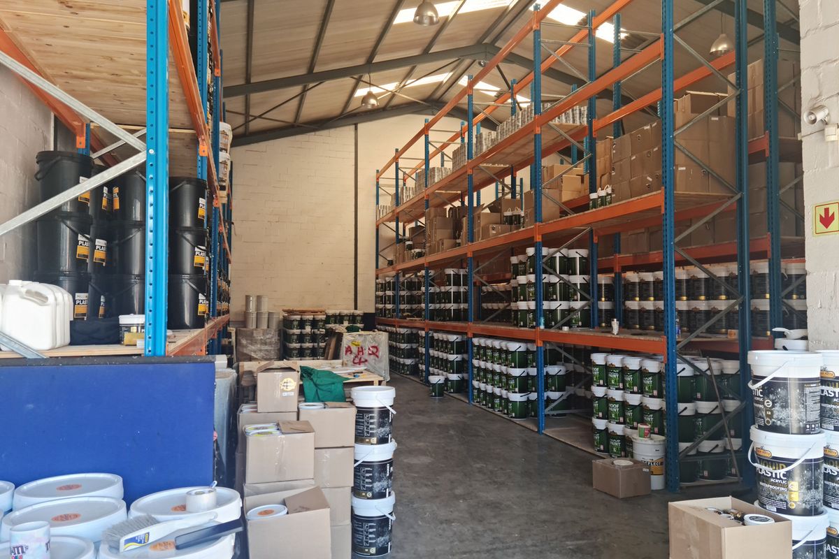 370m2 Warehouse To Let in Saxenburg Park , Blackheath. - Photo 5