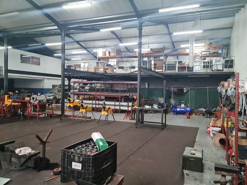 866m2 Industrial Warehouse TO LET in Saxenburg Park - Photo 4