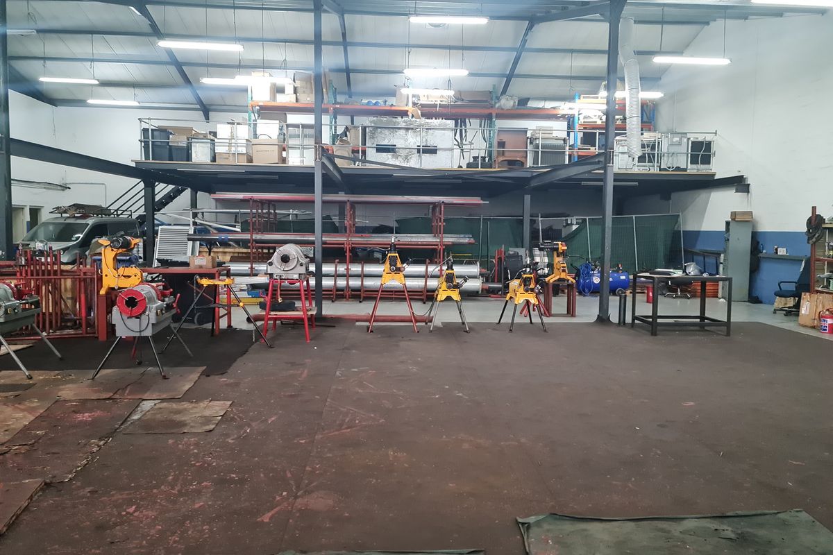 866m2 Industrial Warehouse TO LET in Saxenburg Park - Photo 3
