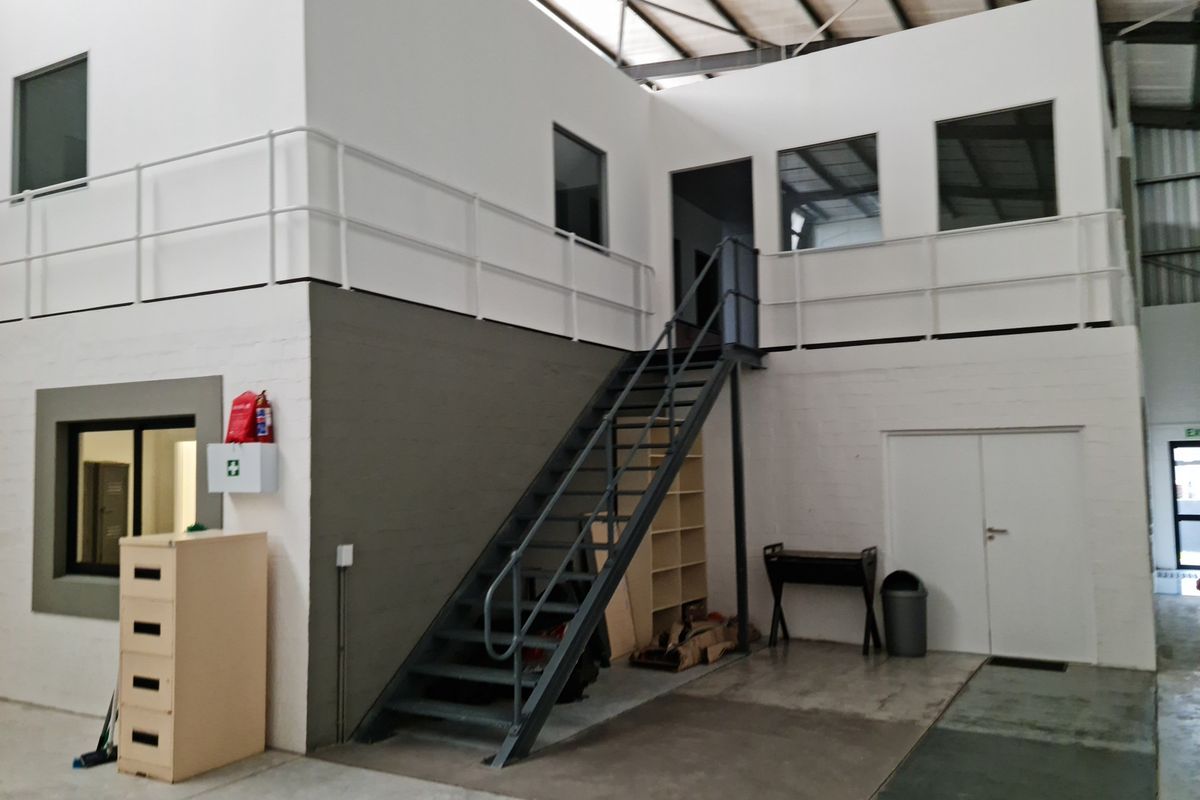 494m2 Warehouse To Let in Firgrove , Somerset West. - Photo 3