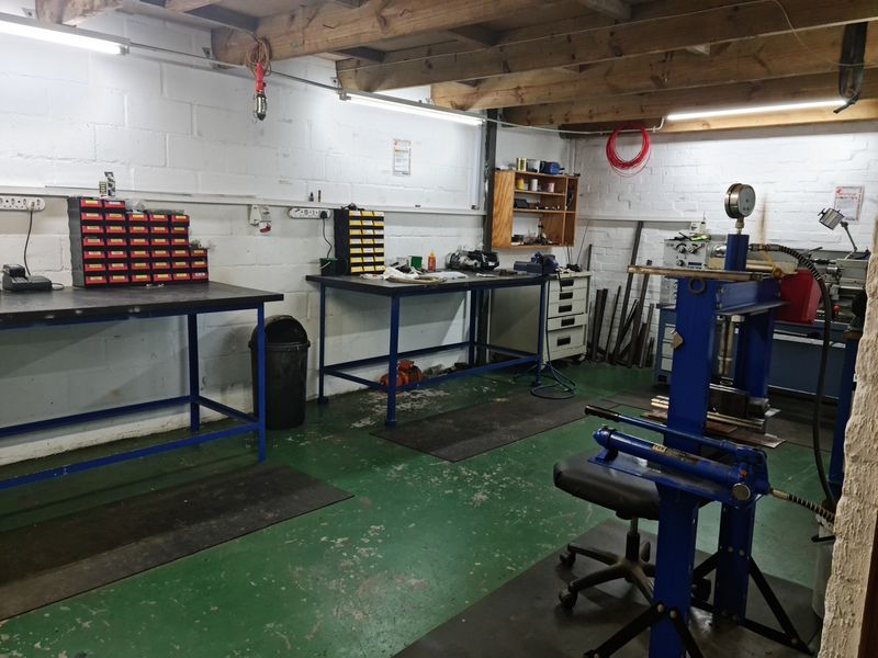 555m2 Warehouse TO LET in Saxenburg Park, Blackheath. - Photo 2