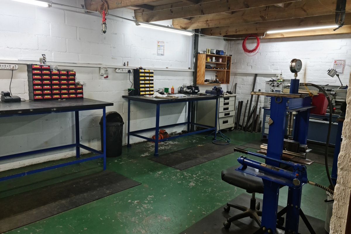 555m2 Warehouse TO LET in Saxenburg Park, Blackheath. - Photo 2