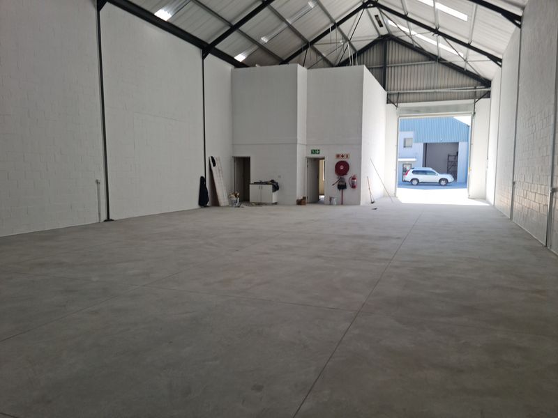 331m2 Industrial Property To Let in Firgrove , Somerset West. - Photo 7