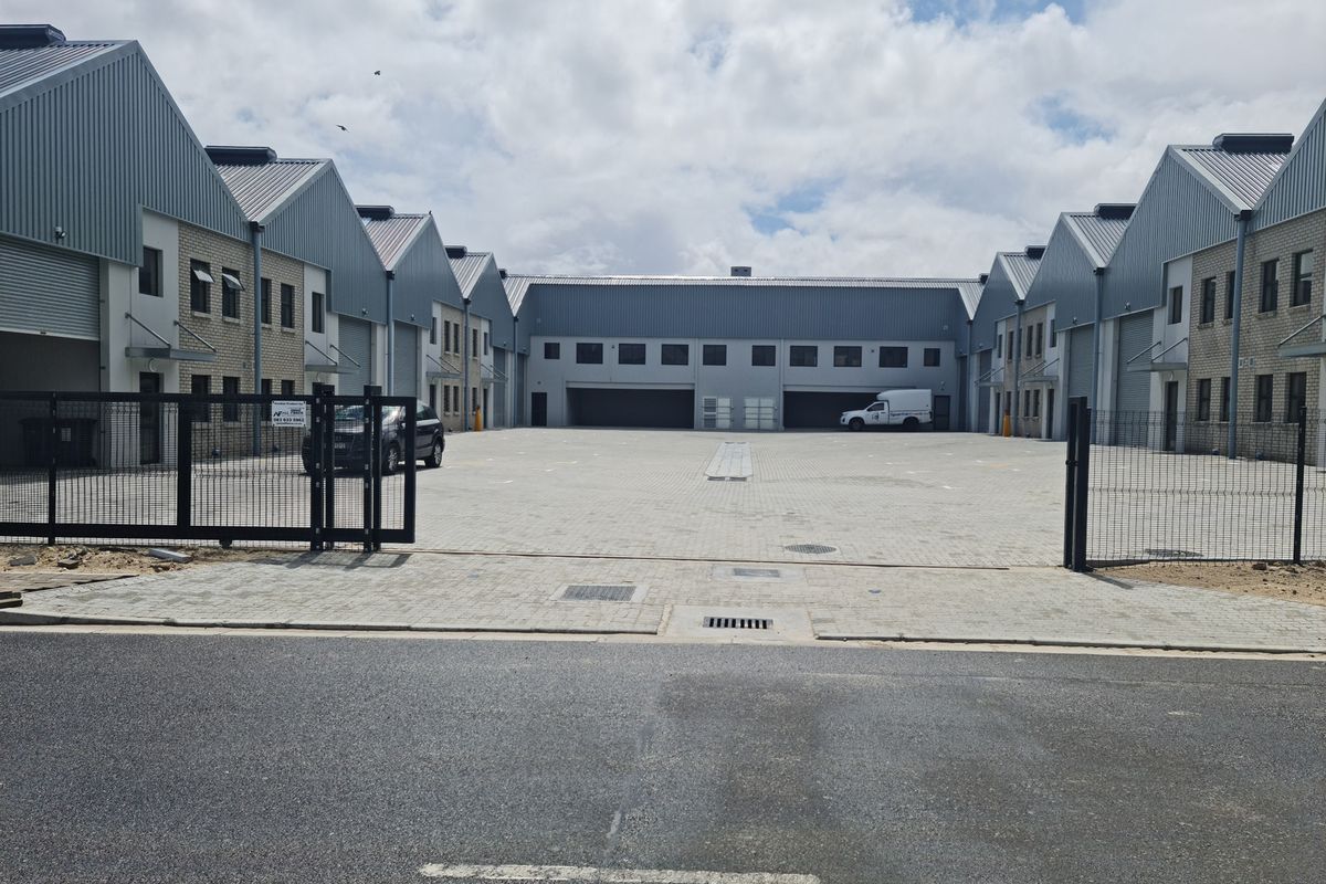 331m2 Industrial Property To Let in Firgrove , Somerset West. - Photo 2