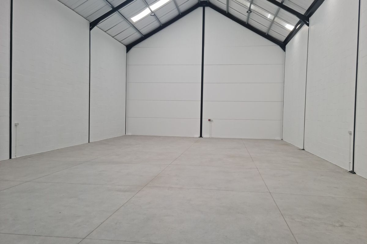 331m2 Industrial Property To Let in Firgrove , Somerset West. - Photo 3