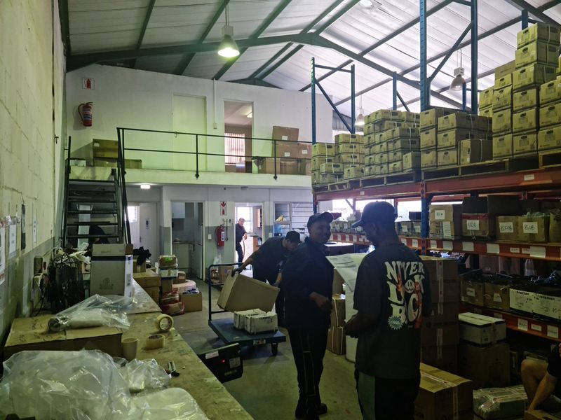 539m2 Warehouse TO LET in Saxenburg Park, Blackheath. - Photo 3