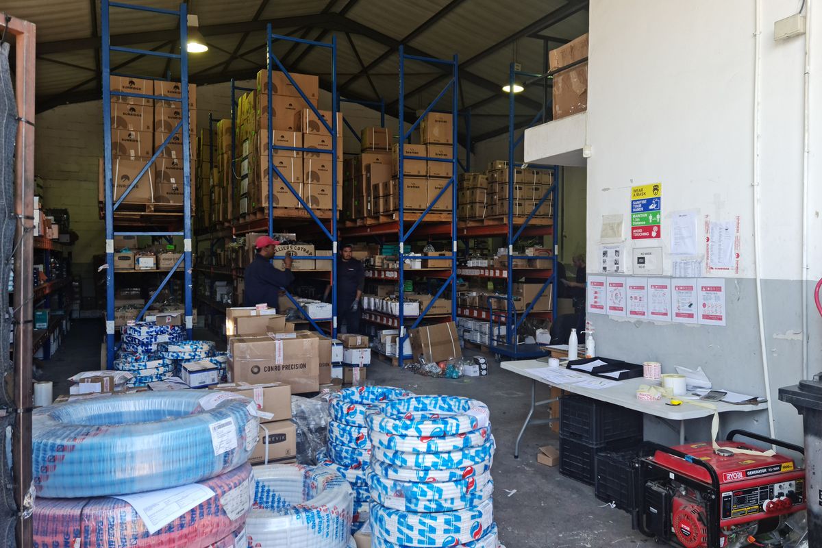 539m2 Warehouse TO LET in Saxenburg Park, Blackheath. - Photo 4