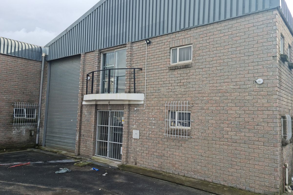 274m2 Factory Warehouse To Let in the Strand - Photo 2
