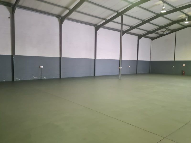 595m2 Warehouse with small enclosed Yard Area TO LET in Saxenburg Park , Blackheath. - Photo 7