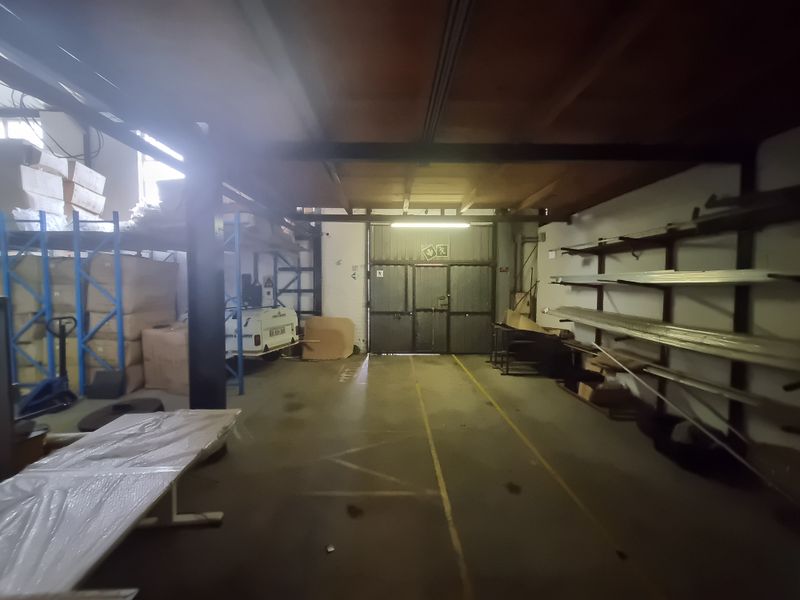 Industrial Warehouse For Sale in Brackenfell - 800m2 - Photo 3