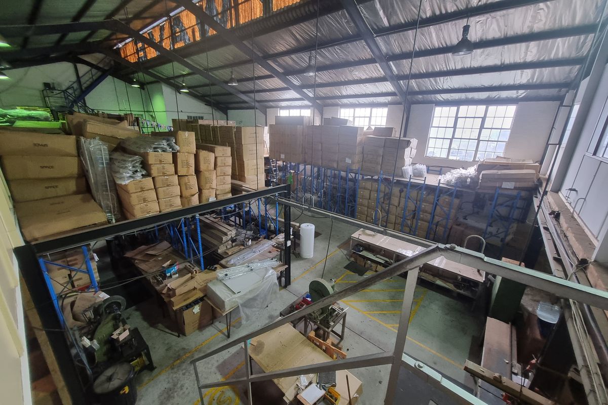 Industrial Warehouse For Sale in Brackenfell - 800m2 - Photo 2