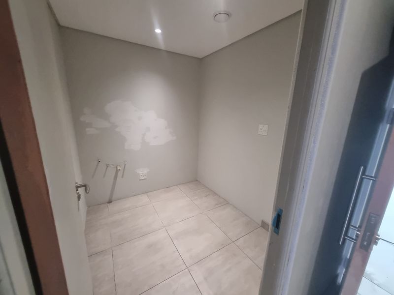 343m2 Industrial  Warehouse Unit / To Let in Kraaifontein @ R 36 015.00  excluding VAT - Photo 9