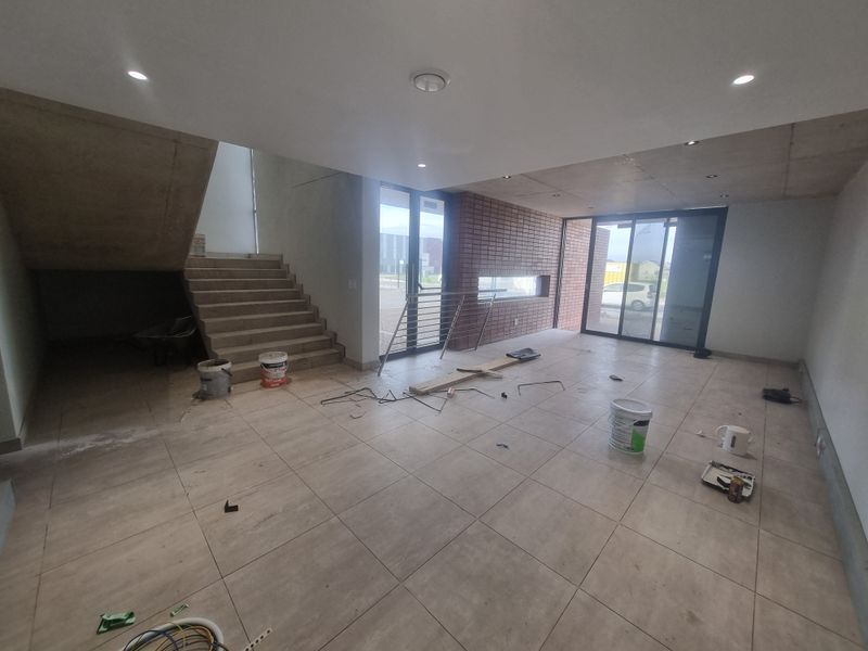 343m2 Industrial  Warehouse Unit / To Let in Kraaifontein @ R 36 015.00  excluding VAT - Photo 4