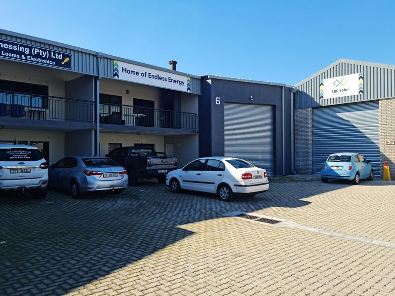 Modern Industrial Warehouse To Let in Firgrove , Somerset West - 542m2 - Photo 4