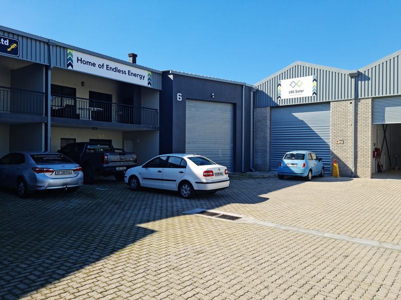 Modern Industrial Warehouse To Let in Firgrove , Somerset West - 542m2 - Photo 3