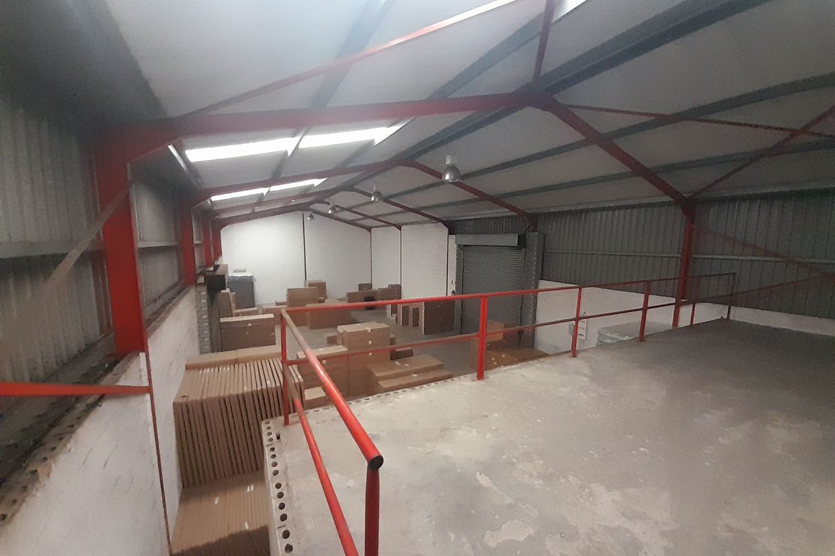 400m2 Industrial  Factory Unit To Let in Brackenfell @ R 26 000.00  excluding VAT - Photo 5