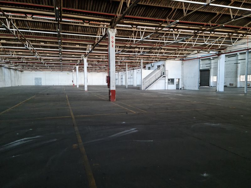 5134m2  Warehouse to let in Blackheath Industria. - Photo 7