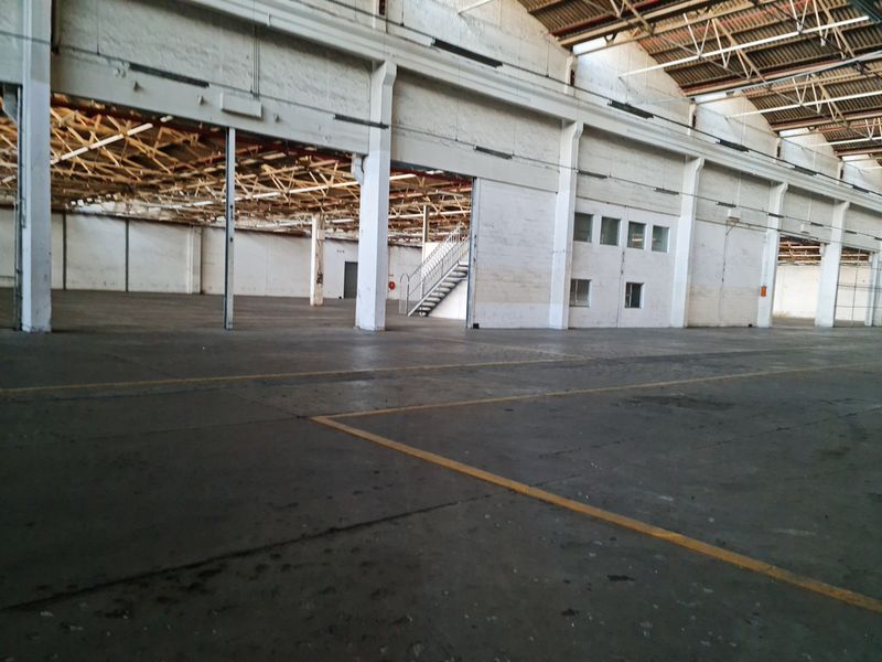 5134m2  Warehouse to let in Blackheath Industria. - Photo 10