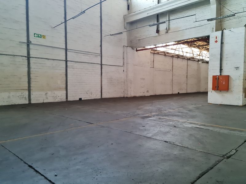 5134m2  Warehouse to let in Blackheath Industria. - Photo 8