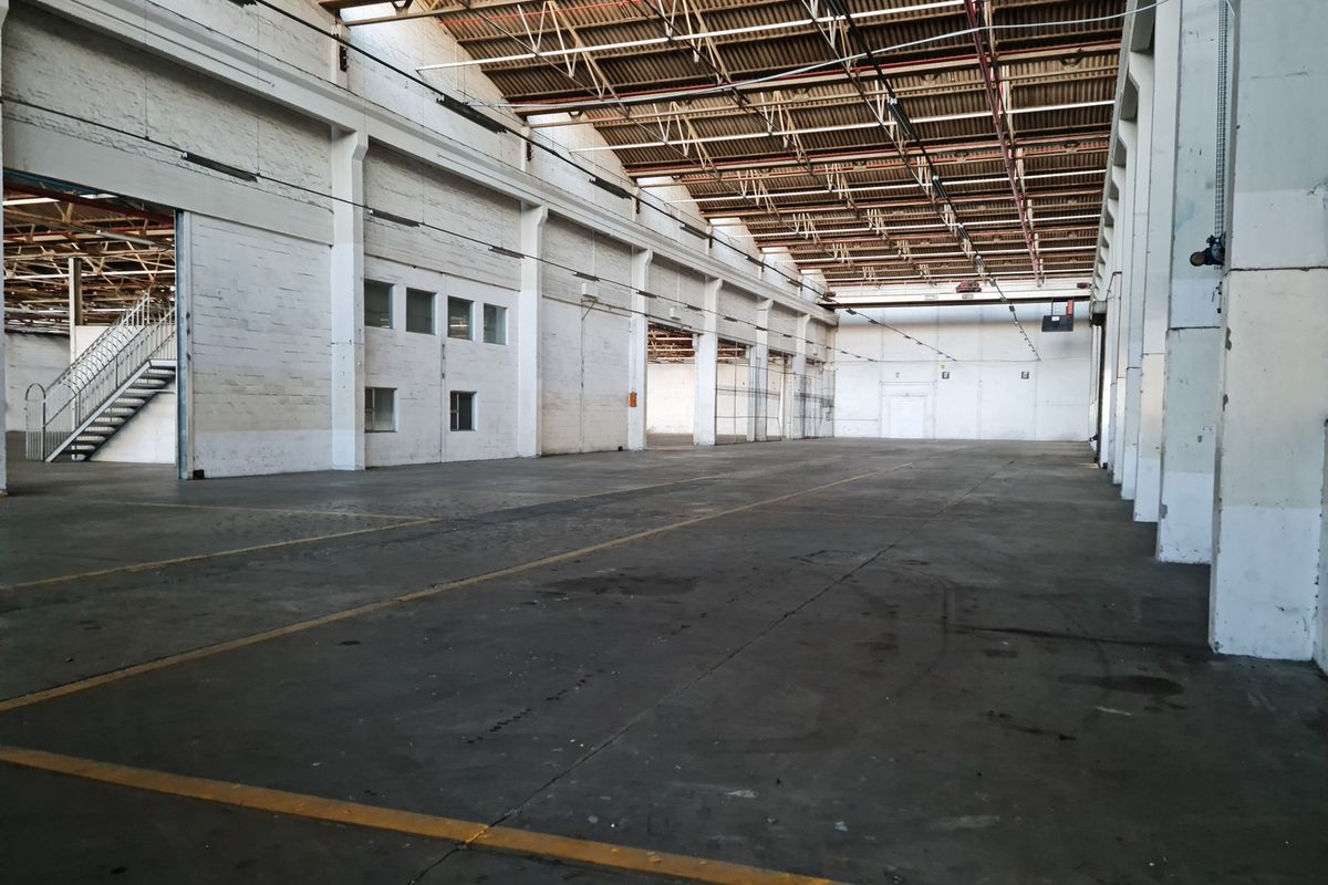 5134m2  Warehouse to let in Blackheath Industria. - Photo 3