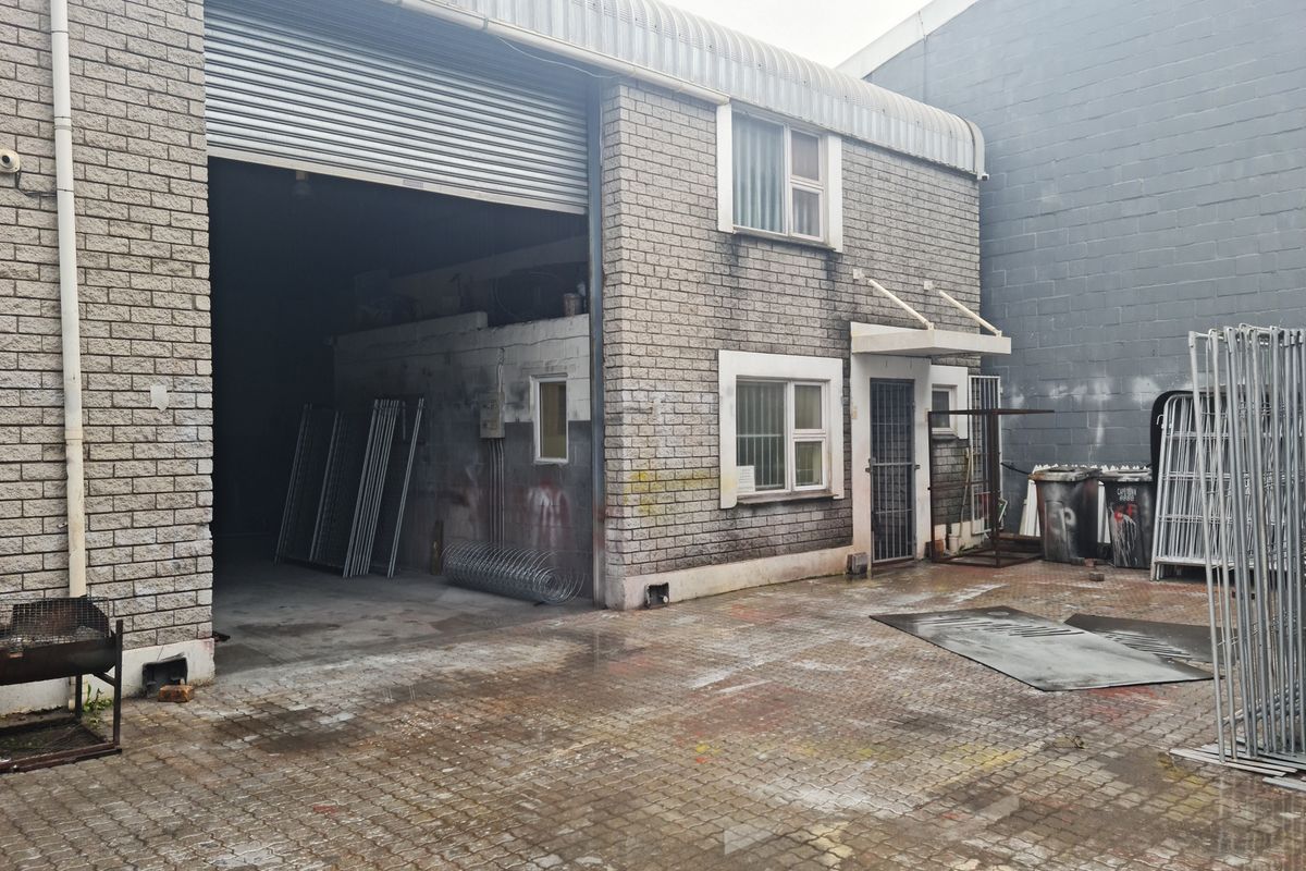 235m2 Industrial Warehouse TO LET in Saxenburg Park 1, Blackheath. - Photo 3