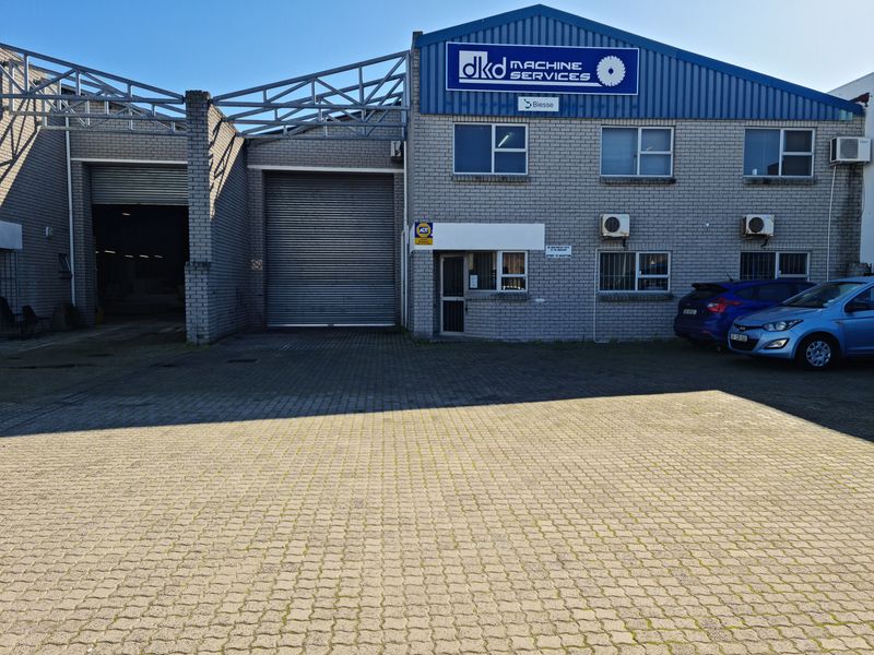 556m2 Warehouse TO LET in Saxenburg Park. - Photo 2