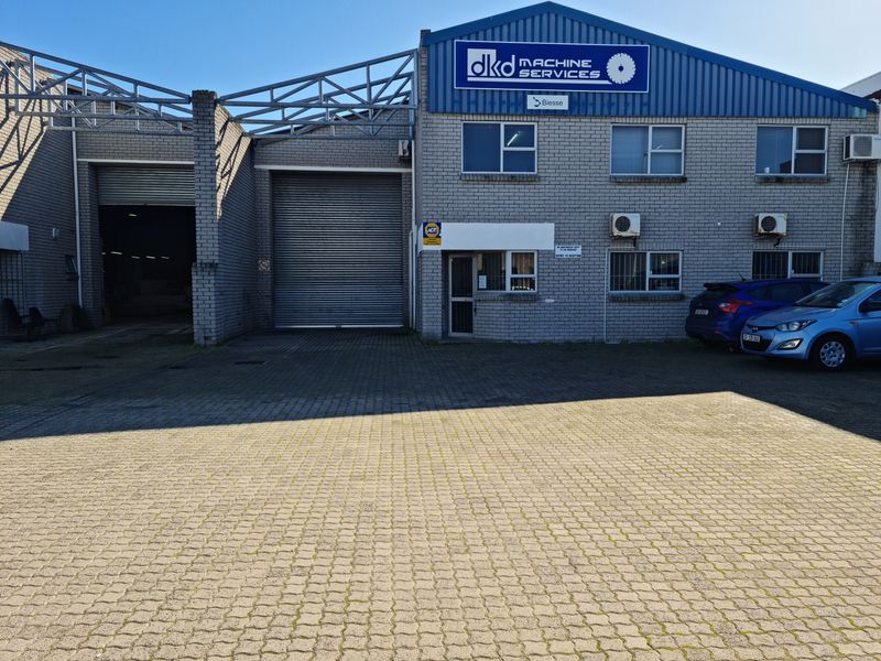 556m2 Warehouse TO LET in Saxenburg Park. - Photo 4