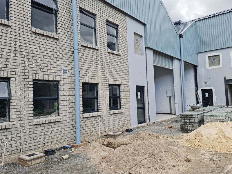 Brand New 636m2 Industrial Warehouse To Let in Firgrove , Somerset West. - Photo 5