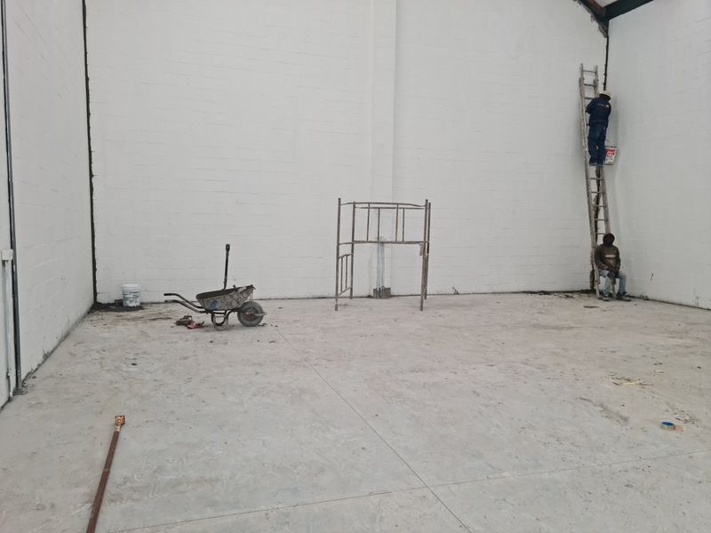 Brand New Modern 196m2 Industrial Warehouse To Let in Firgrove , Somerset West. - Photo 10
