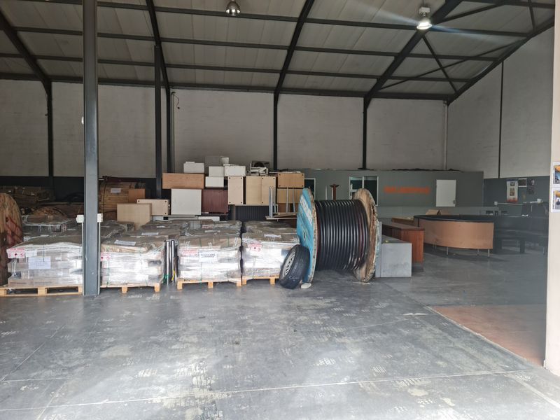 601m2 Warehouse TO LET in Saxenburg Park 1 , Blackheath. - Photo 8