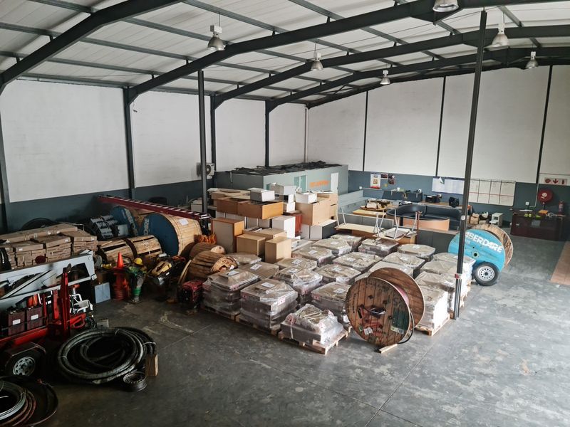 601m2 Warehouse TO LET in Saxenburg Park 1 , Blackheath. - Photo 2