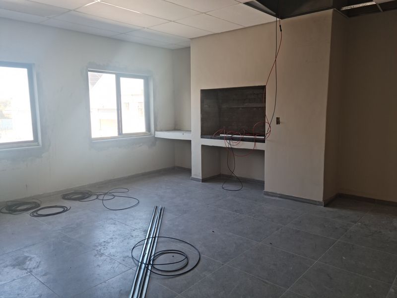 Brand New Modern 375m2 Industrial Warehouse To Let in Firgrove , Somerset West. - Photo 10