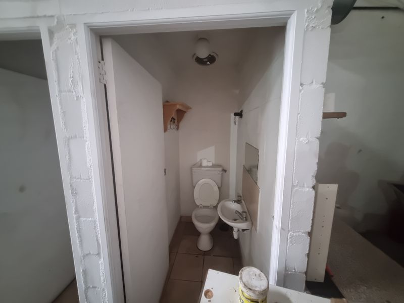 118m2 Industrial Factory Warehouse To Let in Brackenfell Industrial @ R 10 000.00  excluding VAT - Photo 10