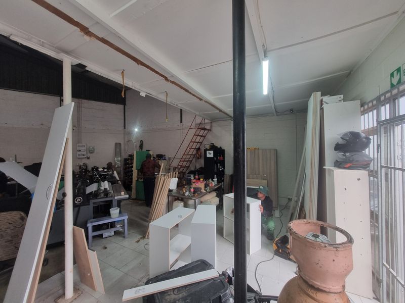 118m2 Industrial Factory Warehouse To Let in Brackenfell Industrial @ R 10 000.00  excluding VAT - Photo 6