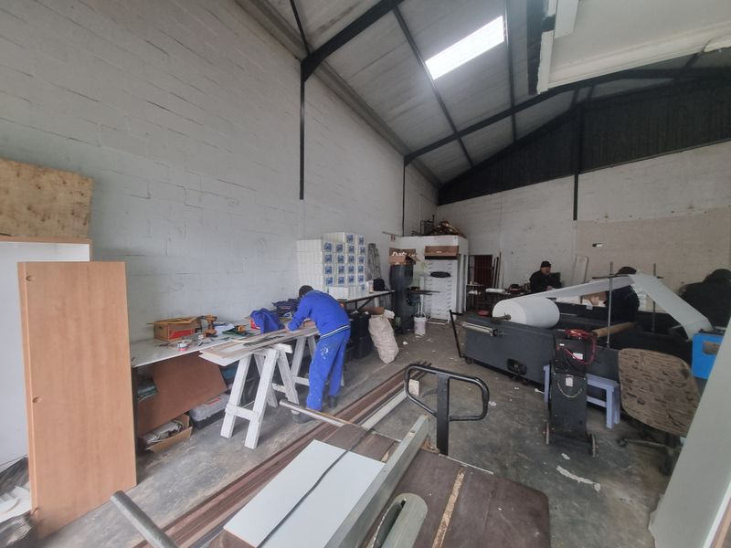 118m2 Industrial Factory Warehouse To Let in Brackenfell Industrial @ R 10 000.00  excluding VAT - Photo 7