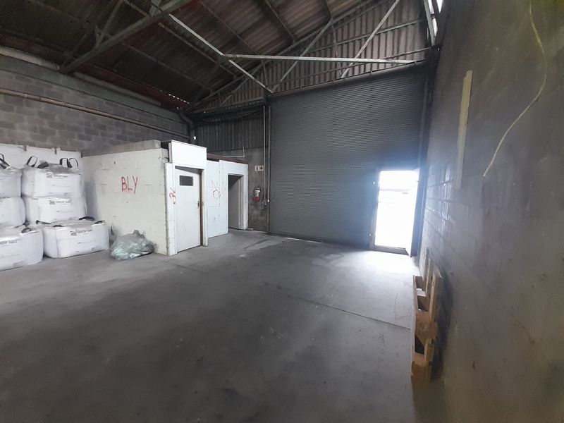 659m2 Industrial Factory Warehouse To Let in JT Ross Park, Brackenfell @ R 39 540.00  excluding VAT - Photo 3