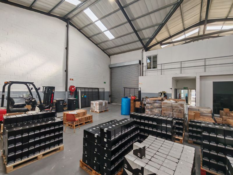 385m2 Warehouse TO LET | FOR RENT in Saxenburg Park 1. - Photo 8