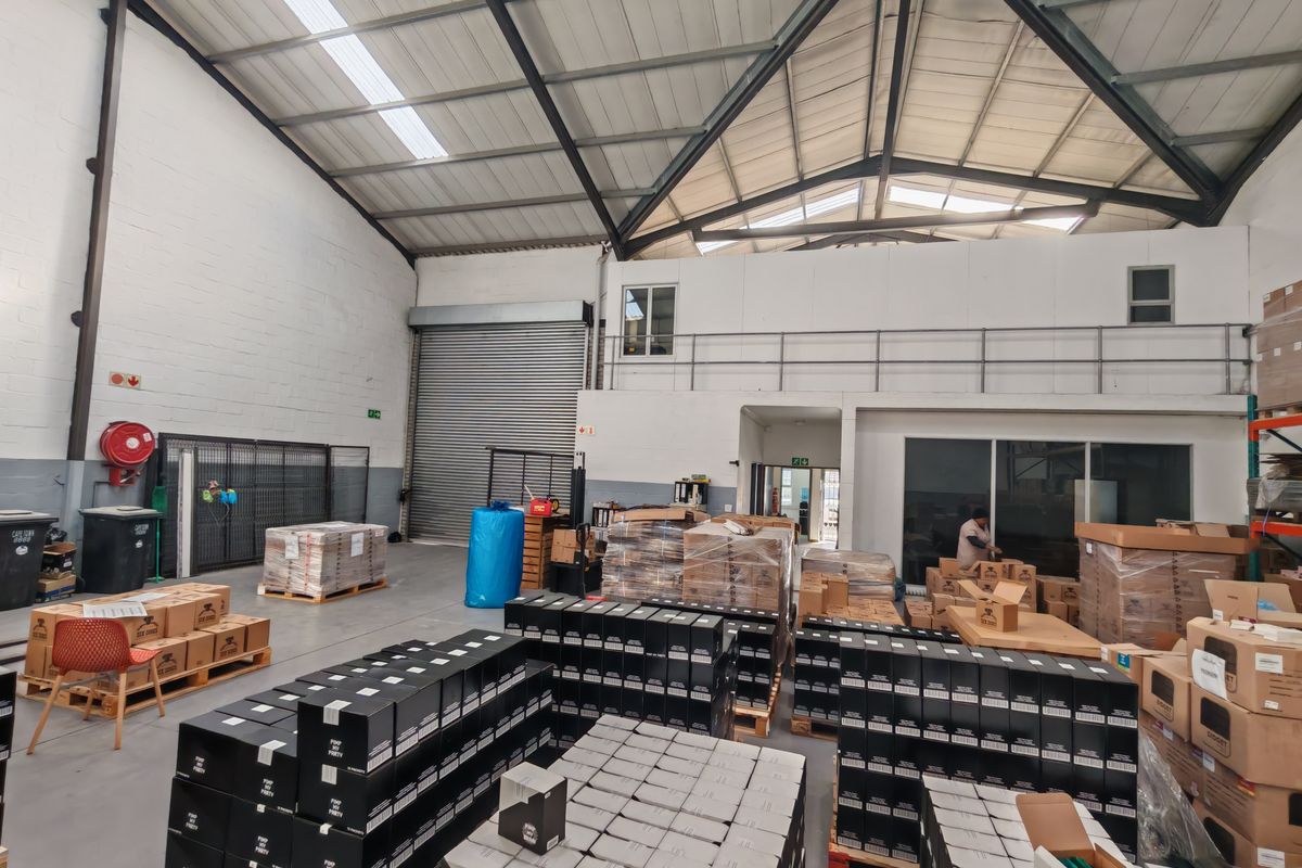 385m2 Warehouse TO LET | FOR RENT in Saxenburg Park 1. - Photo 5