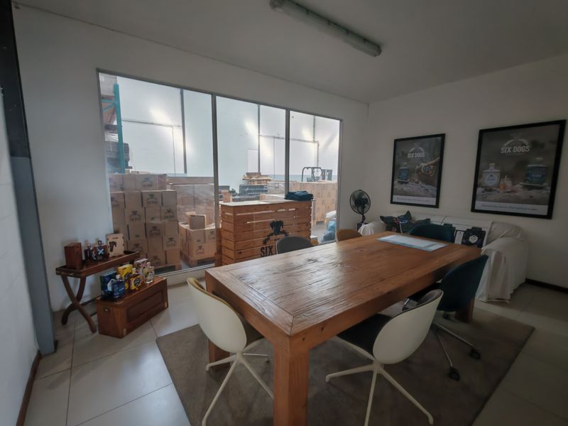 385m2 Warehouse TO LET | FOR RENT in Saxenburg Park 1. - Photo 2