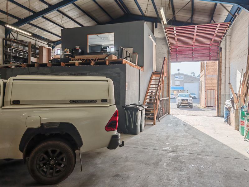 380m2m2  Warehouse TO LET in Gants, Strand. - Photo 10