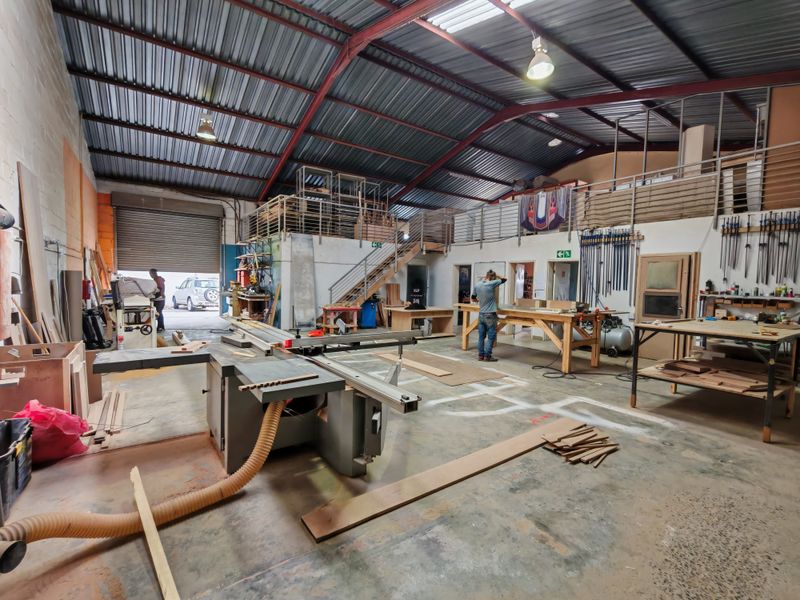 240m2 Warehouse TO LET in Broadlands Industrial. - Photo 2