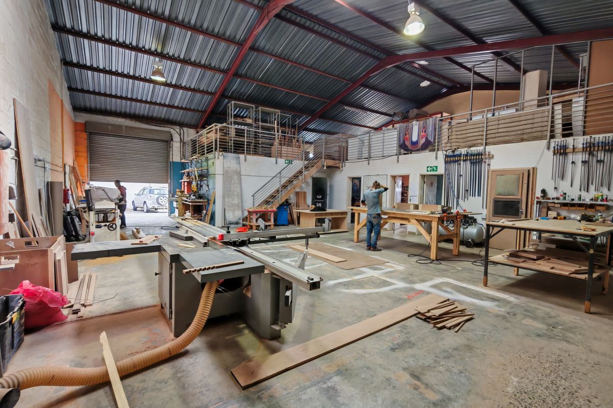 240m2 Warehouse TO LET in Broadlands Industrial. - Photo 2