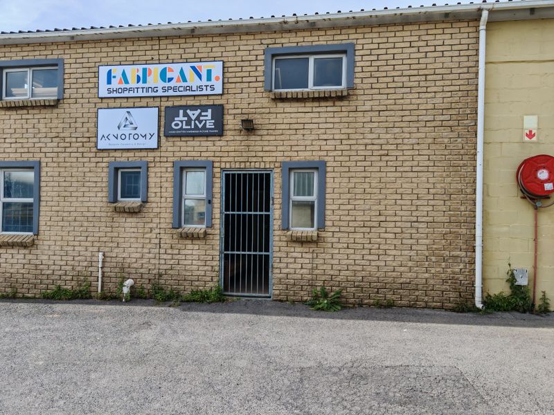 240m2 Warehouse TO LET in Broadlands Industrial. - Photo 4