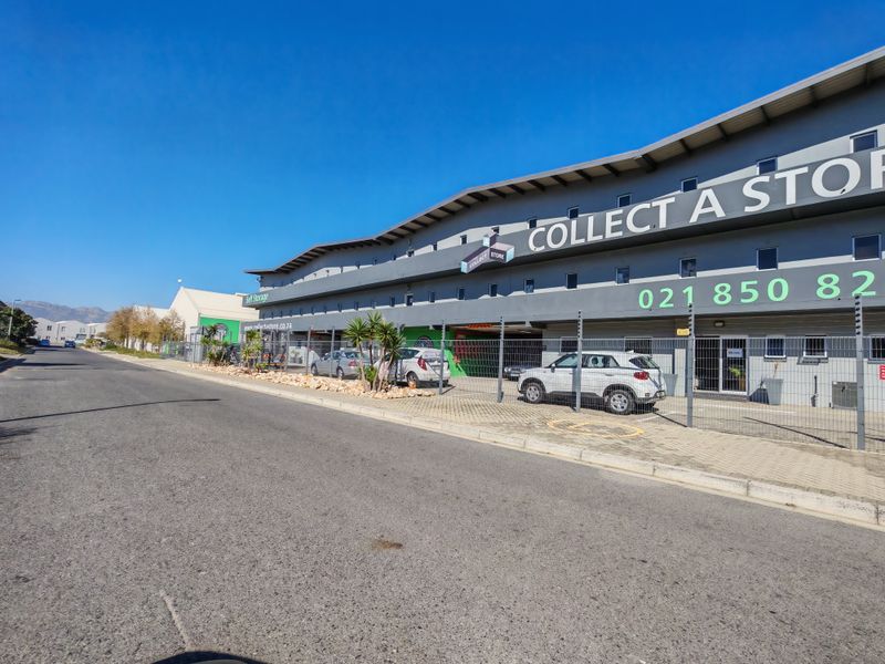 69m2 Office To Let in Asla Park, Strand @ R7000 excl vat per month. - Photo 7