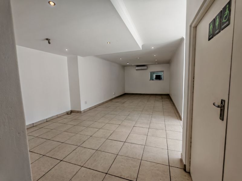 69m2 Office To Let in Asla Park, Strand @ R7000 excl vat per month. - Photo 3