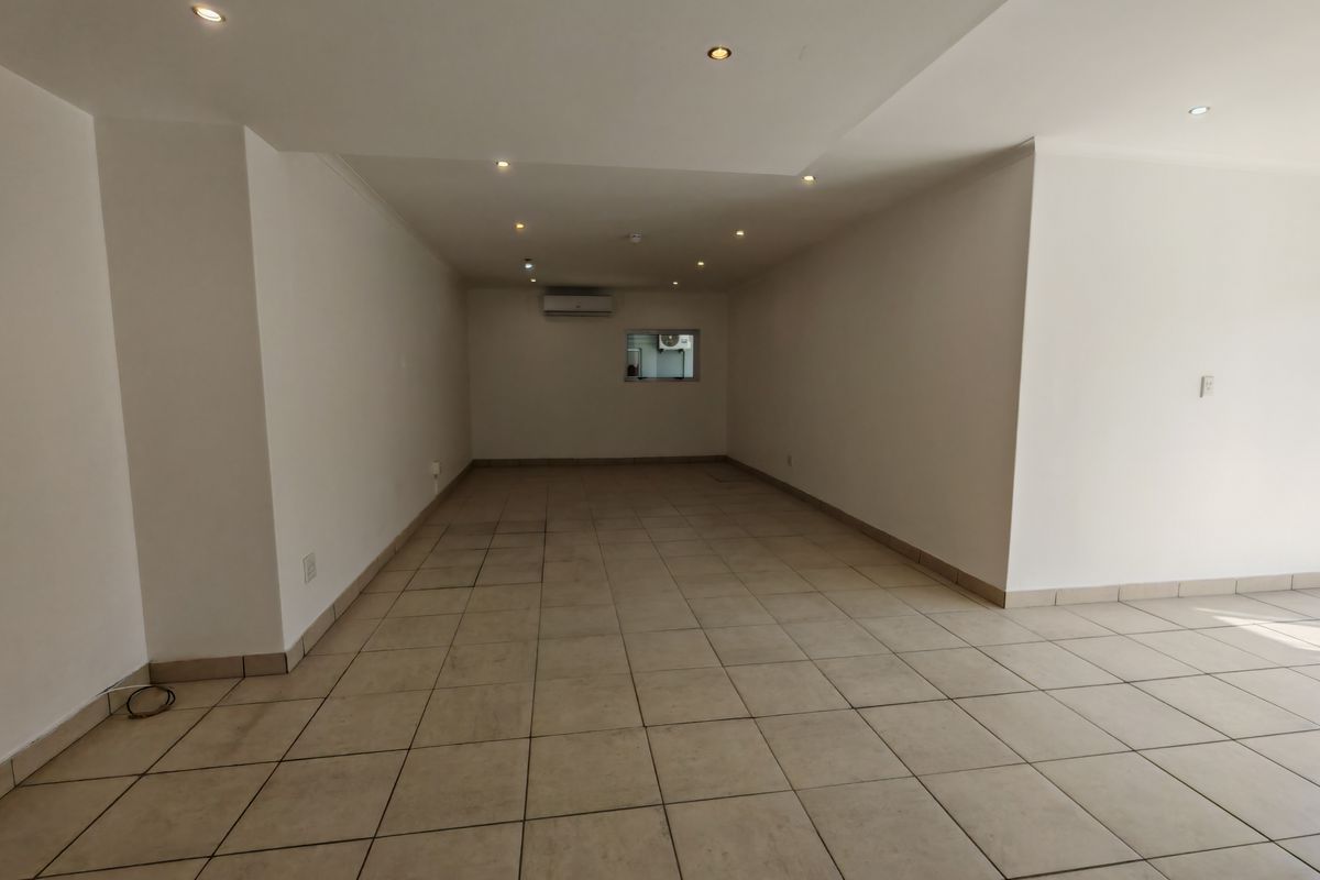69m2 Office To Let in Asla Park, Strand @ R7000 excl vat per month. - Photo 5